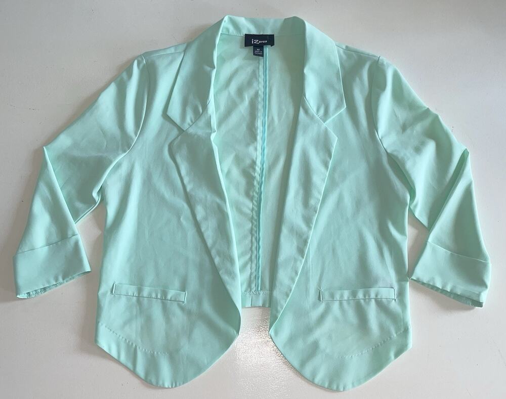 iZ Byer Women’s Medium Mint Light Weight Fitted Blazer Cropped Cuff Sleeves Jrs